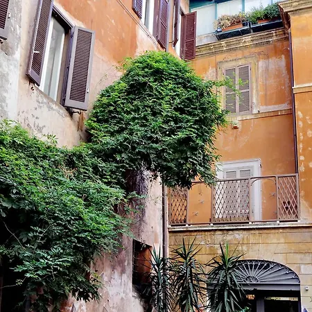 Campo Marzio Studio Apartment | Romeloft Rome