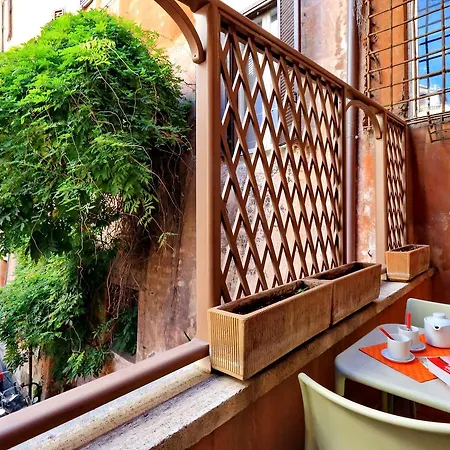 Campo Marzio Studio Apartment | Romeloft Apartment Rome